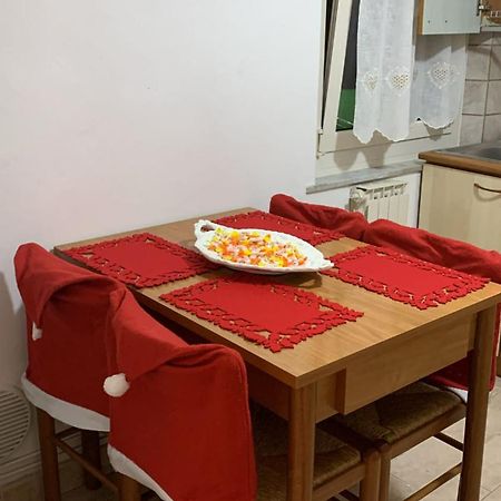 Casa Flea - Holiday Apartment With 2 Bedrooms Gualdo Tadino Zewnętrze zdjęcie