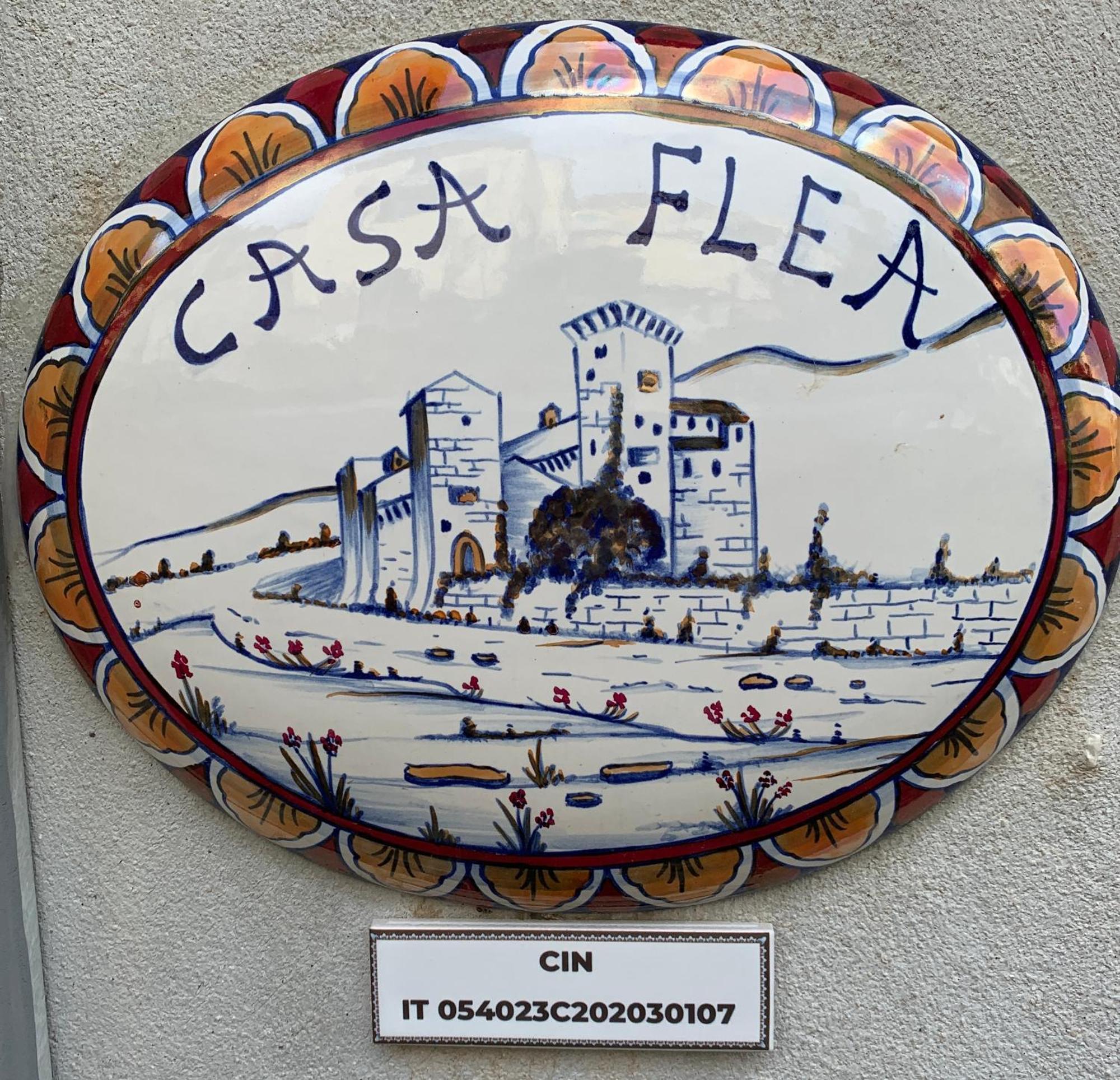 Casa Flea - Holiday Apartment With 2 Bedrooms Gualdo Tadino Zewnętrze zdjęcie
